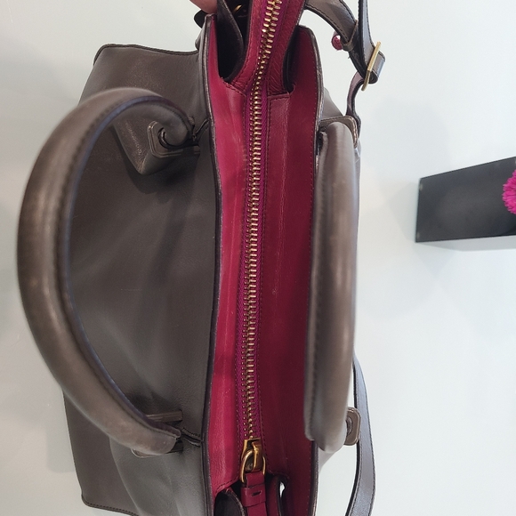 Gorgeous Nina Ricci Gray and Pink Purse - Picture 4 of 14